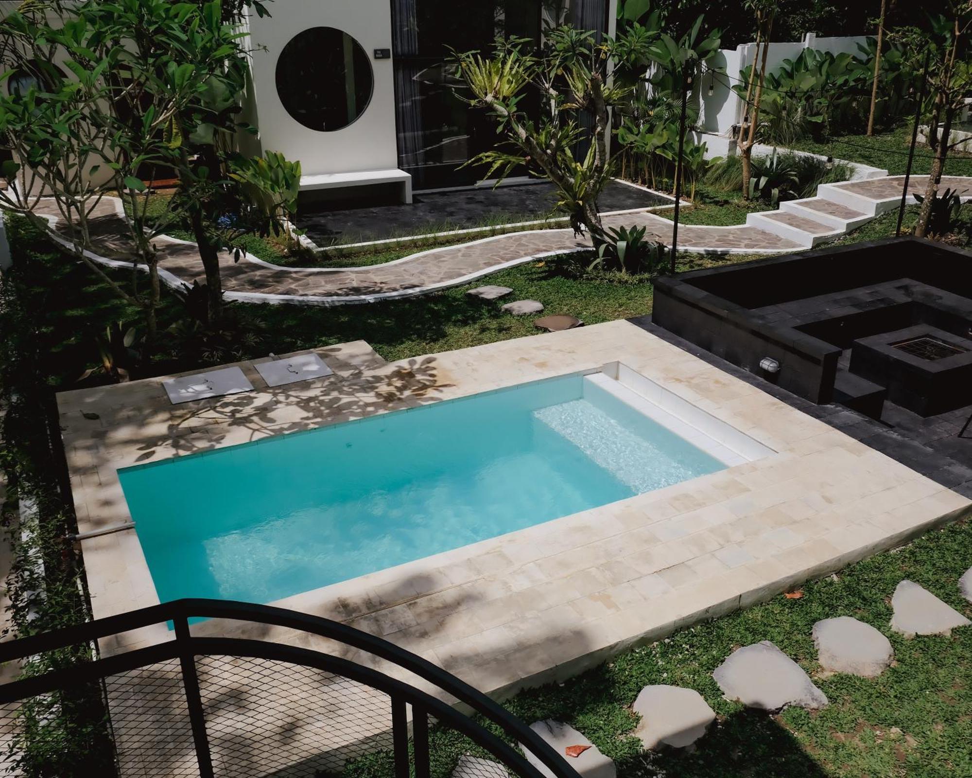 Вилла The Volter Yogyakarta Ngingas Экстерьер фото